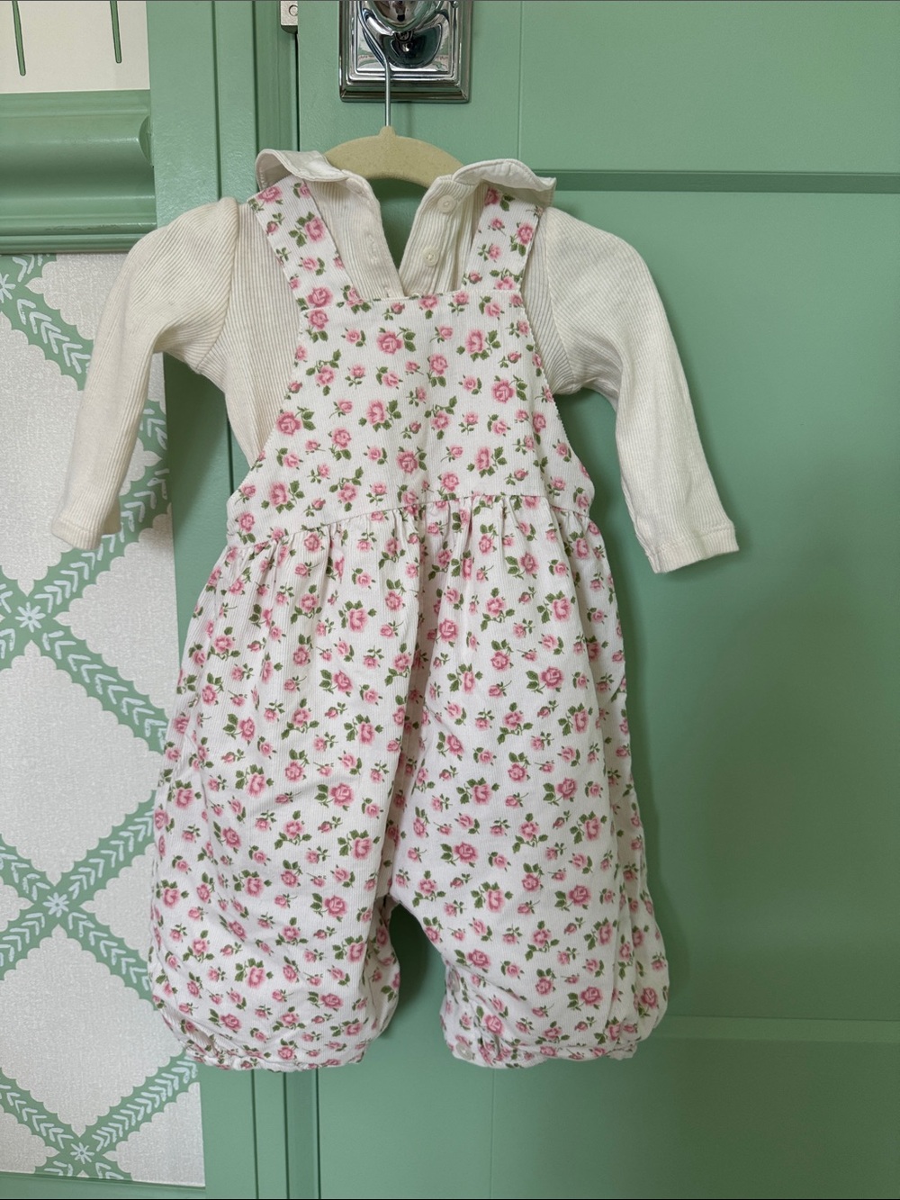 Rachel Riley Floral Overall Romper - Picture 2 of 5